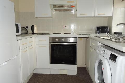 1 bedroom terraced bungalow to rent, Court Lane, Bristol