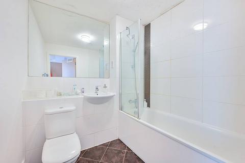1 bedroom flat for sale, Uxbridge Road, Acton, London, W3