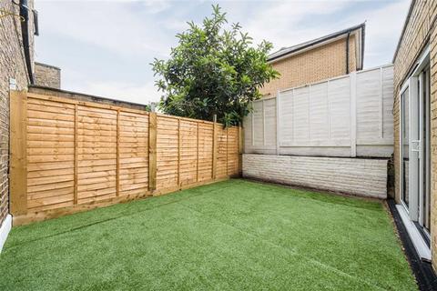 3 bedroom maisonette to rent, Coldharbour Lane, London SE5
