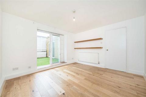 3 bedroom maisonette to rent, Coldharbour Lane, London SE5