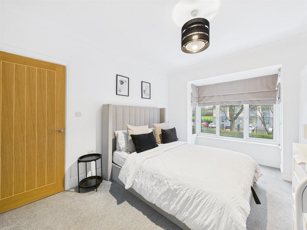 Bedroom: