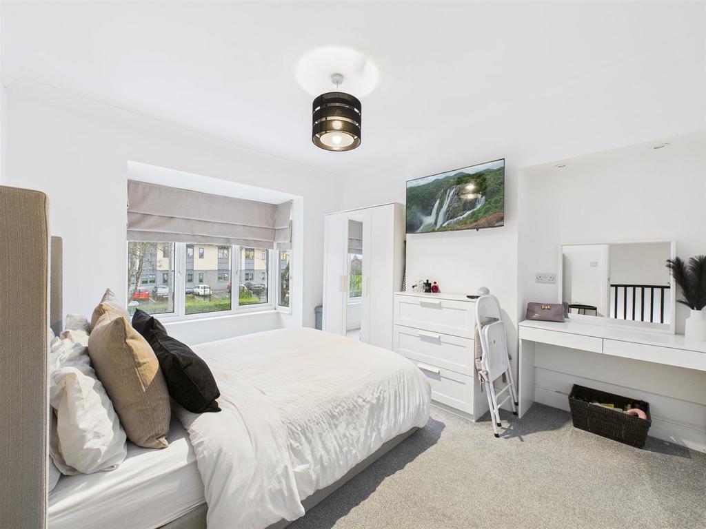 Bedroom: