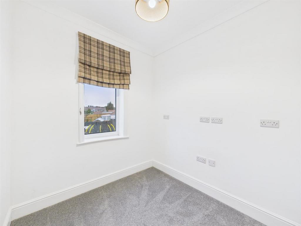 Bedroom: