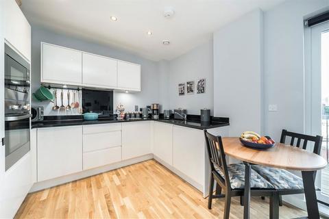 2 bedroom flat to rent, Greenwich High Road, London SE10