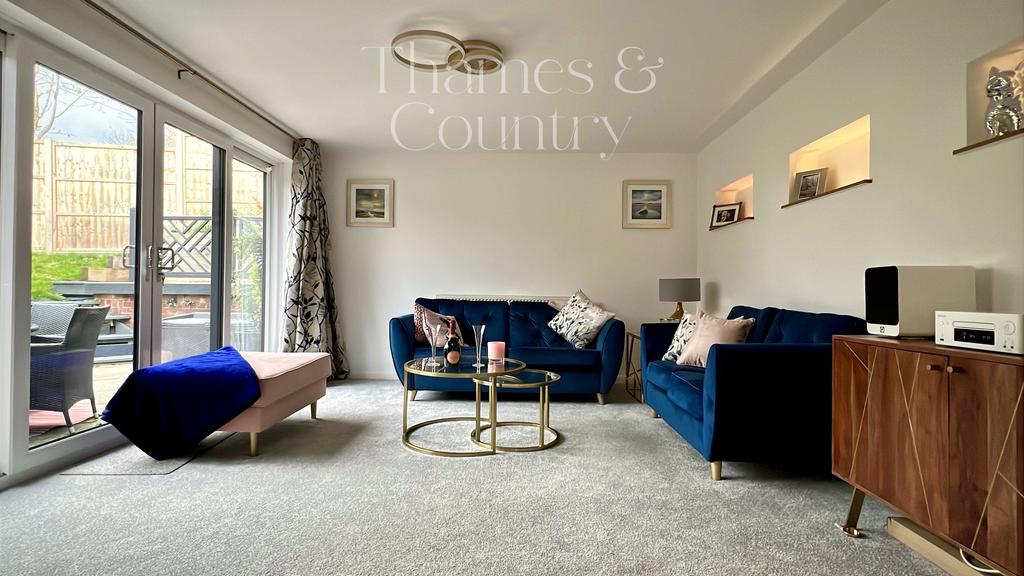 Front lounge