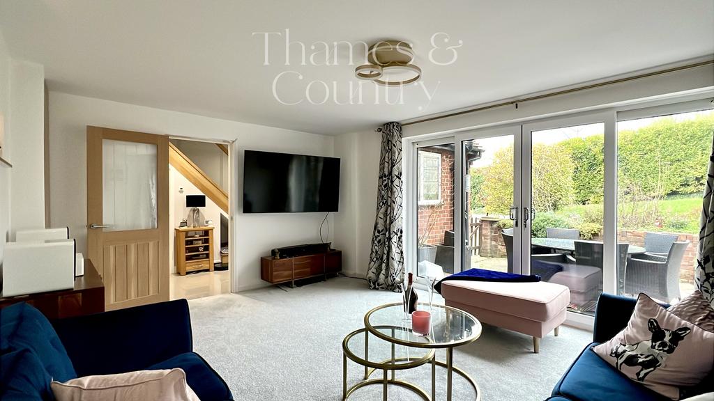 Front lounge