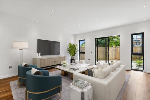 undefined, Gunnersbury Mews, London