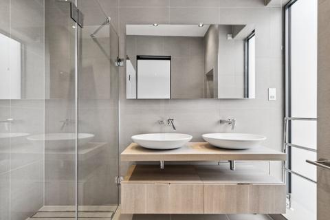 undefined, Gunnersbury Mews, London