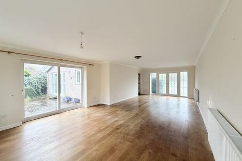 3 bedroom detached bungalow for sale, Pontfaen, Crickhowell