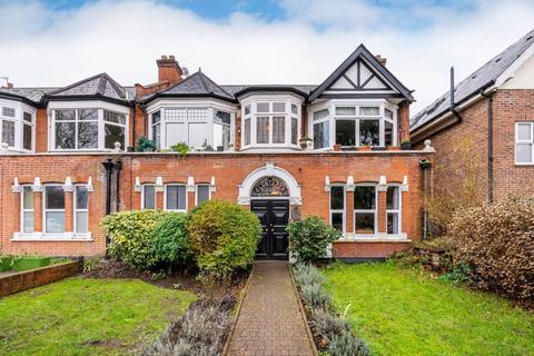 Kingston Road, New Malden, KT3