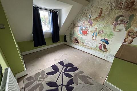 3 bedroom terraced house for sale, Station Road, Llanfairfechan