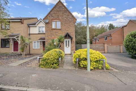 2 bedroom end of terrace house for sale, Cumberland Avenue, Bury St. Edmunds