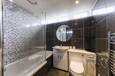 3 bedroom apartment for sale, Mursell Estate, London