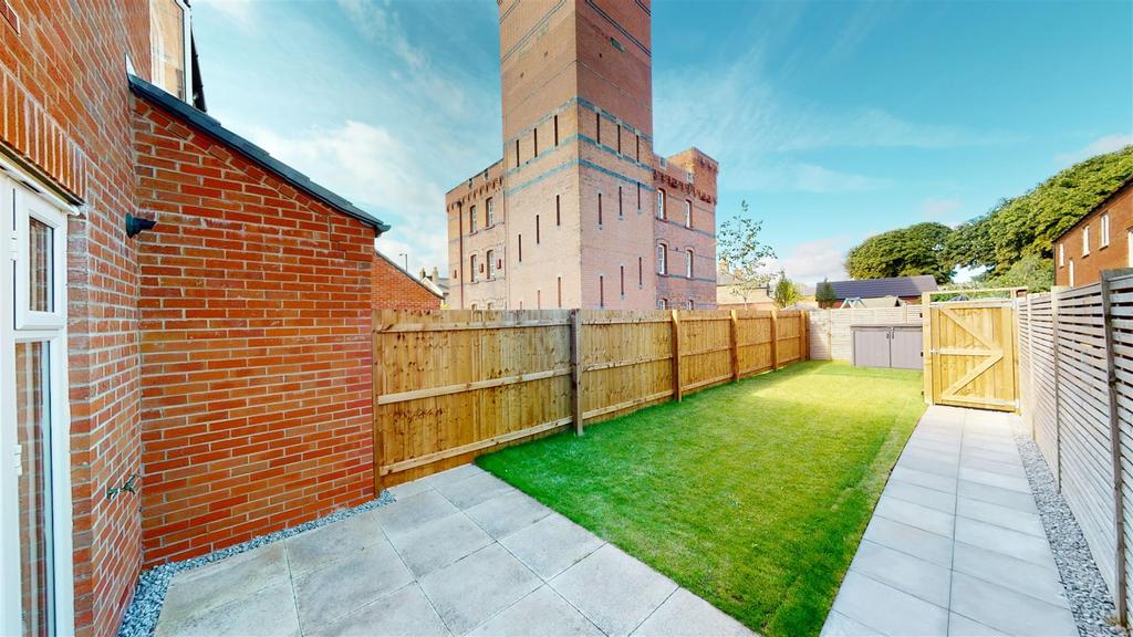 Whitfield Crescent 5 Rear Garden 2023 2.jpg