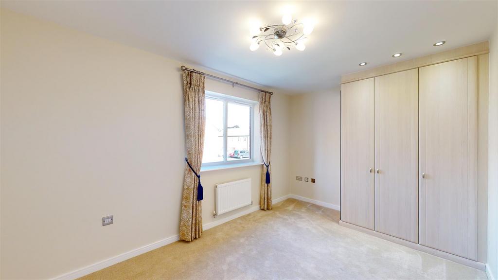 Whitfield Crescent 5 Bedroom One.jpg