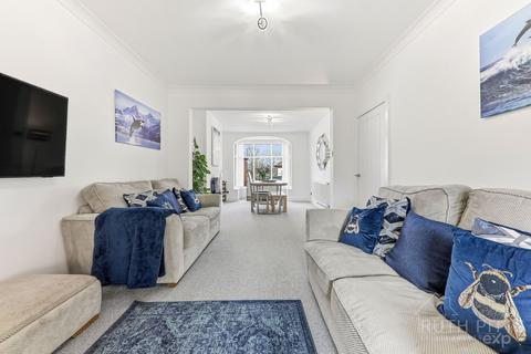 3 bedroom semi-detached house for sale, Rockley Nook, Doncaster DN2