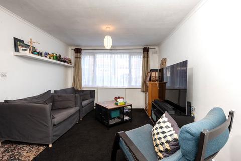 3 bedroom semi-detached house for sale, Fennel Road, Brierley Hill DY5