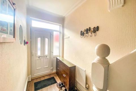 3 bedroom terraced house to rent, Station Road, Manchester