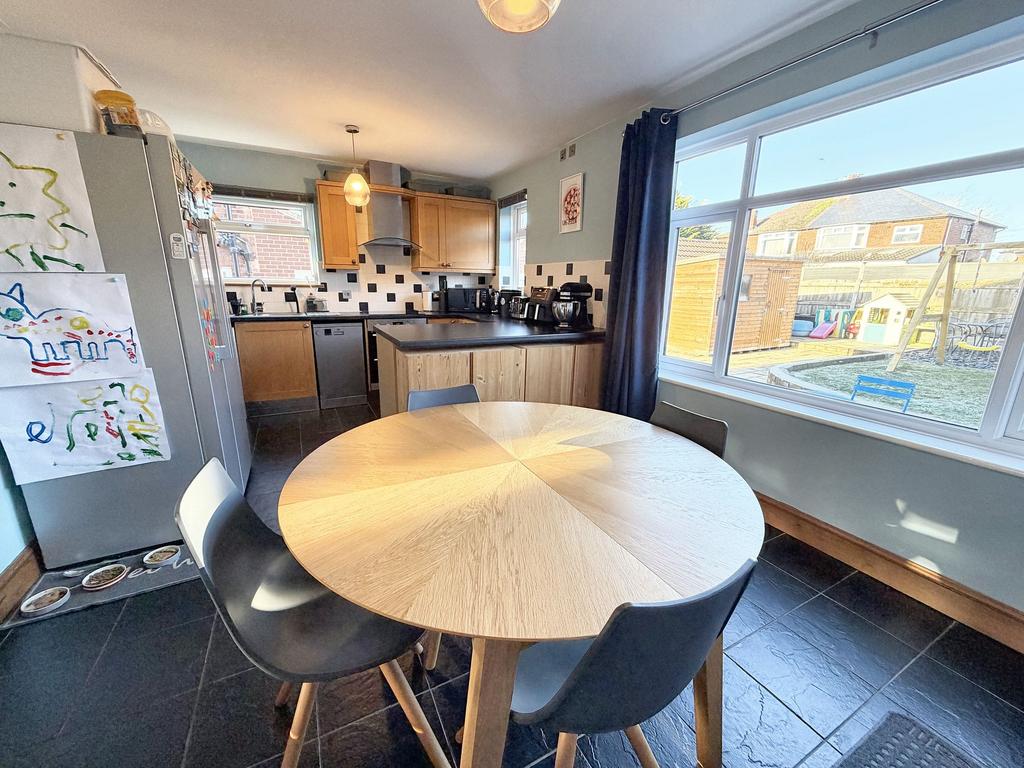 Kitchen diner