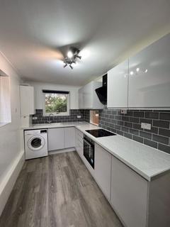 undefined, Spacious Two Bedroom Flat - Charminster - £1200.00 pcm