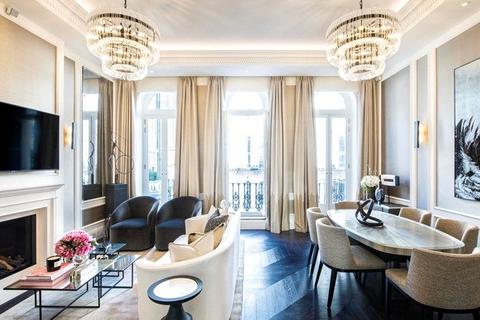 Prince of Wales Terrace, Kensington