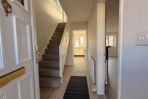 2 bedroom house to rent, Hawthorn Road, Cheltenham