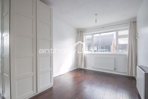 undefined, Christopher Close, Sidcup DA15