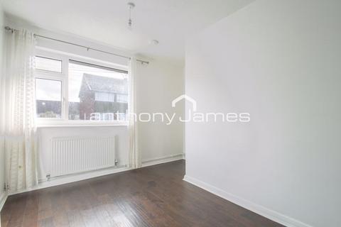 undefined, Christopher Close, Sidcup DA15