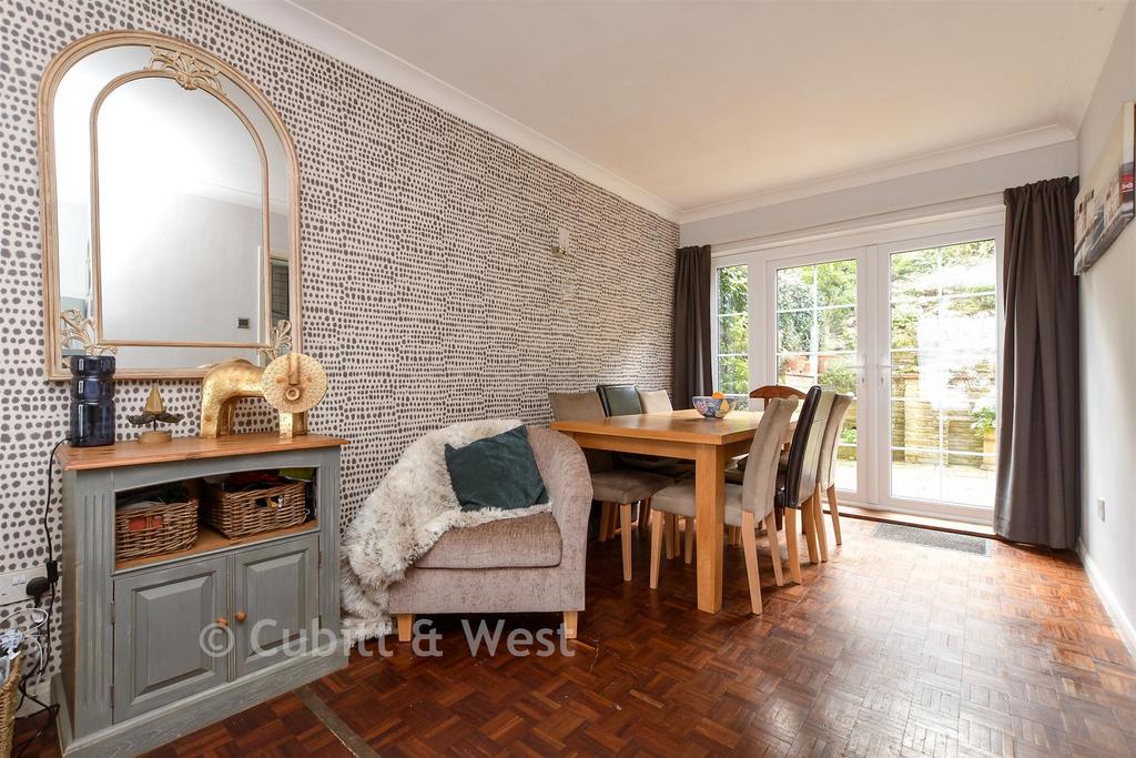 Living/Dining Room