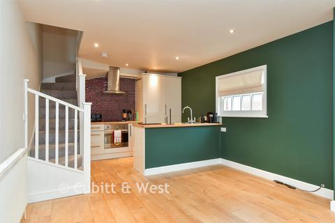 undefined, Station Cottages, Hassocks BN6