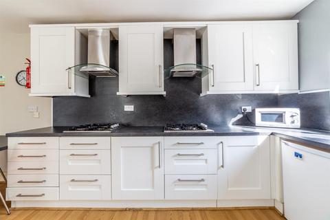 6 bedroom terraced house to rent, £135pppw - Jesmond, Granville Gardens