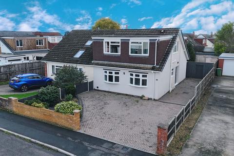 4 bedroom semi-detached house for sale, Painswick Avenue, Bristol BS34