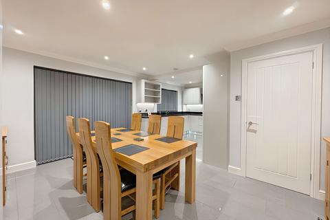 4 bedroom semi-detached house for sale, Painswick Avenue, Bristol BS34