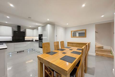 4 bedroom semi-detached house for sale, Painswick Avenue, Bristol BS34