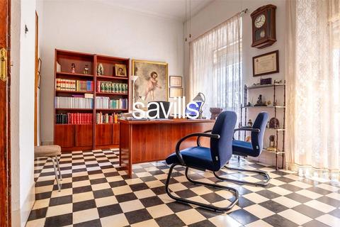 5 bedroom house, Adosado En Casco Antiguo de Sevilla