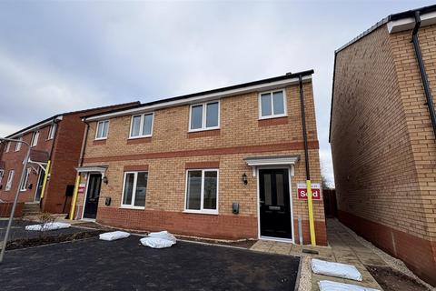 3 bedroom property to rent, Moxon Road, Coventry
