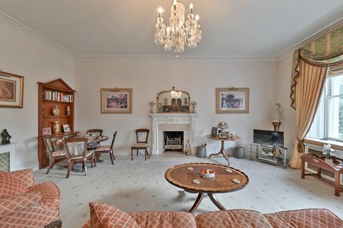 2 bedroom flat for sale, Queen's Gate Gardens, London