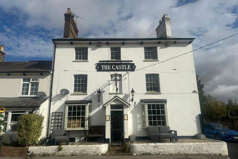 undefined, The Castle Inn, Park Road, Tring, Hertfordshire, HP23 6AT