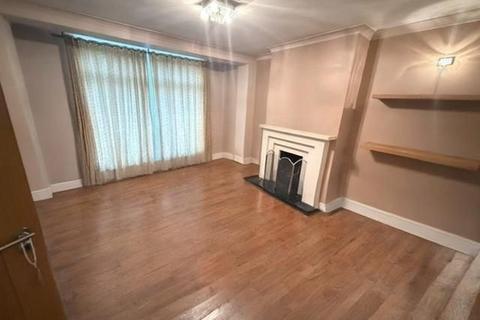 5 bedroom semi-detached house to rent, Wynchgate, London