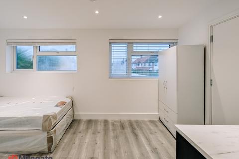 undefined, Dacre Crescent, South Ockendon RM15