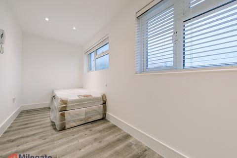 undefined, Dacre Crescent, South Ockendon RM15