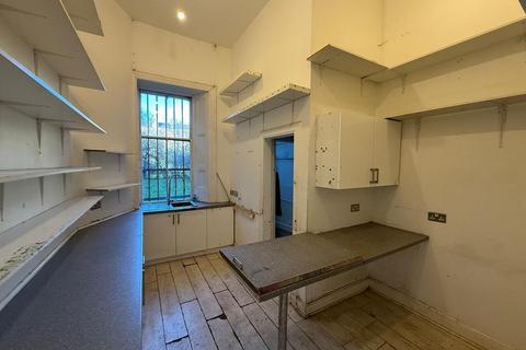 Retail property (high street) to rent, 148-156 Bruntsfield Pl Edinburgh EH10 4ER