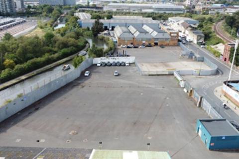 Showroom to rent, 28-40 Hythe Rd London NW10 6RS
