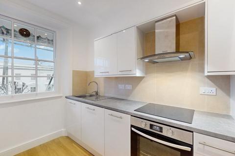 1 bedroom flat to rent, W2