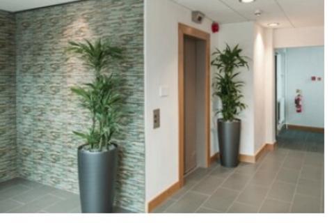 Office to rent, 261 Low Ln Leeds LS18 5NY