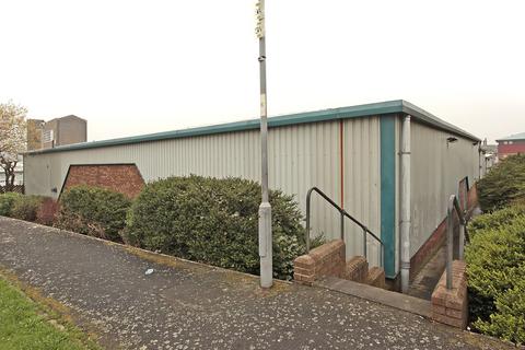 Warehouse to rent, 19 Great Russell Ct Bradford BD7 1JZ