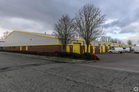 Warehouse to rent, Enterprise Way Bradford BD10 8EW