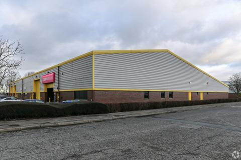 Warehouse to rent, Enterprise Way Bradford BD10 8EW