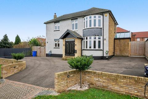 4 bedroom detached house for sale, High Street, Newington, Sittingbourne, Kent, ME9 7JH