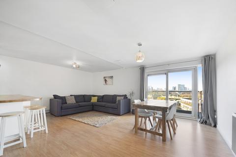 2 bedroom flat to rent, Tequila Wharf, E14